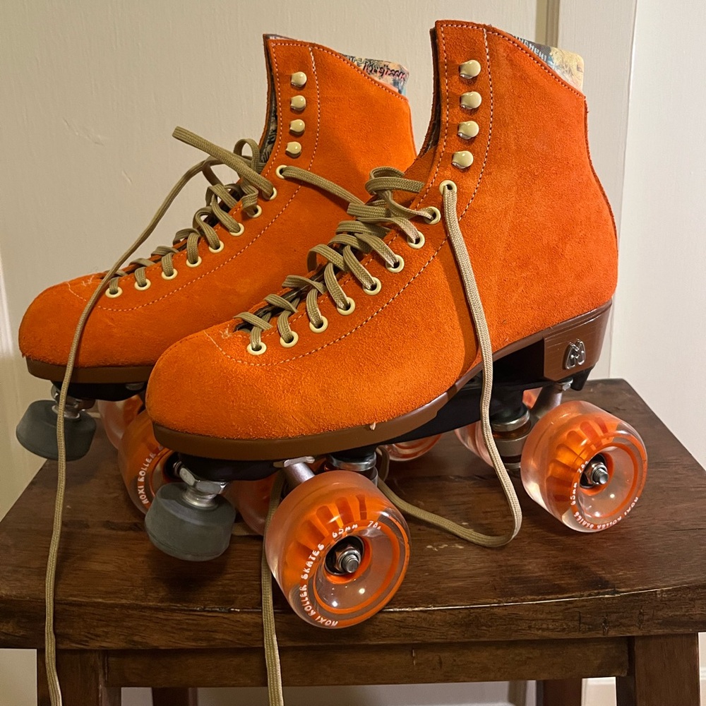 Moxi Lolly Complete Outdoor Skates
